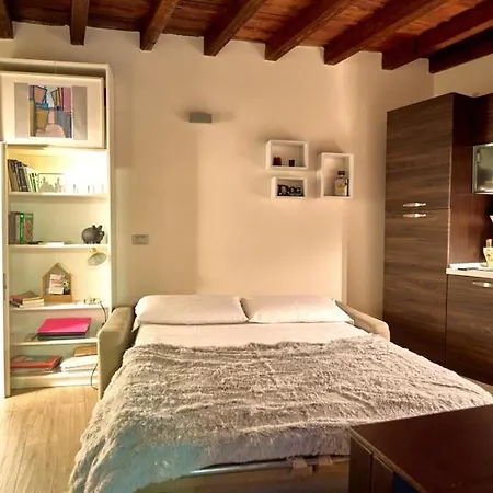 Grazioso Monolocale Nel Cuore Di Brera Apartment Milan